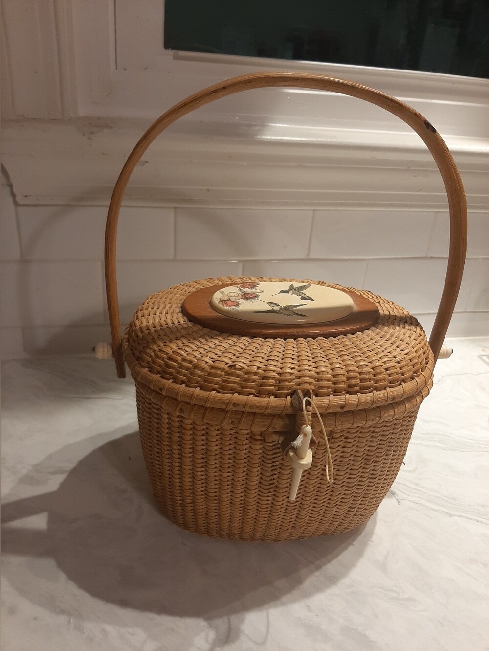 Barlow Vintage Signed Nantucket Wicker Friendship Basket W/Hummingbird Top